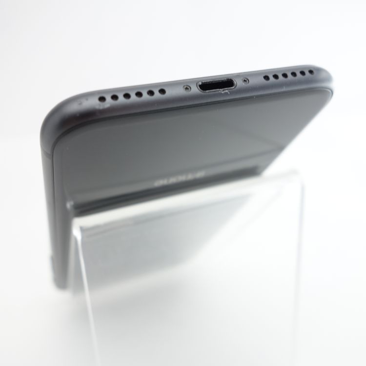 ��SIM�ե꡼��iPhone8 64GB ���ڡ������쥤 ����86�� �������¡�