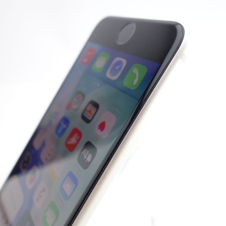 ��SIM�ե꡼��iPhoneSE3 64GB �������饤�� ����87�� �������¡�
