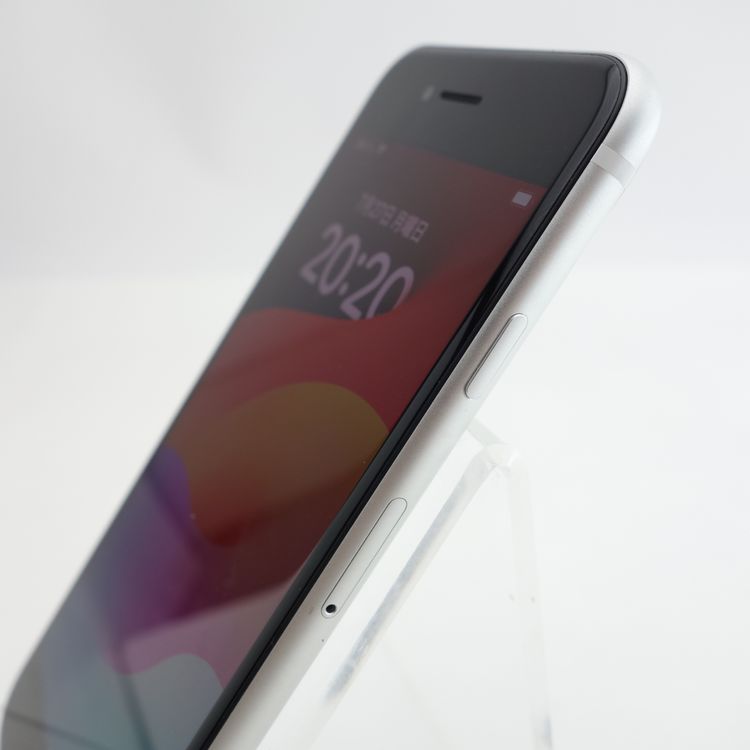 ��SIM�ե꡼��iPhoneSE2 64GB �ۥ磻�� ����92�� �������¡�