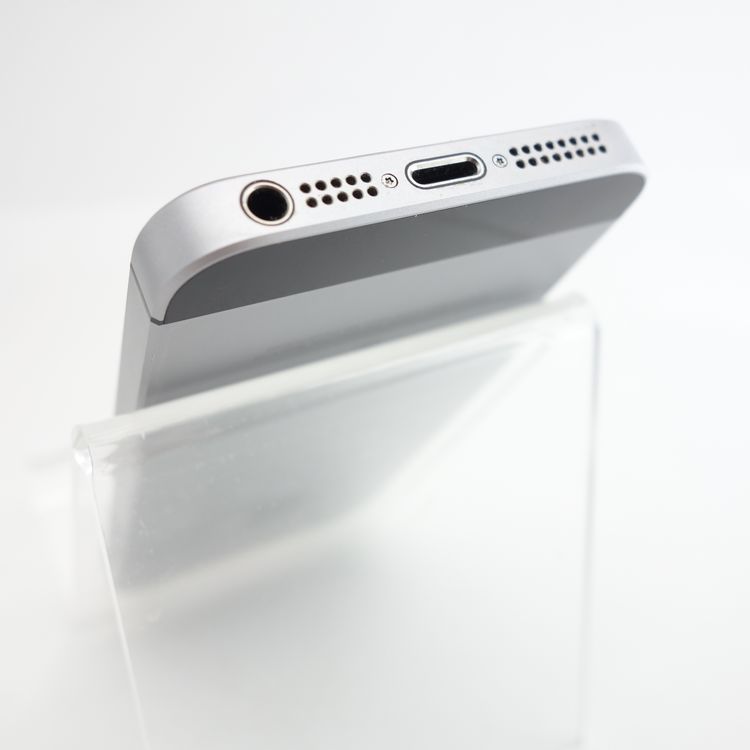 ��SIM�ե꡼��iPhoneSE 64GB ���ڡ������쥤 ����100�� Apple���ȥ���