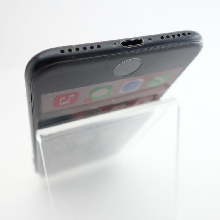 ��SIM�ե꡼��iPhone7 128GB �֥�å� ����100�� Apple���ȥ���