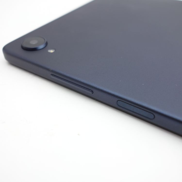 ��8�������Lenovo dtab Compact d-42A �֥�å� �������¡� eSIM�б�