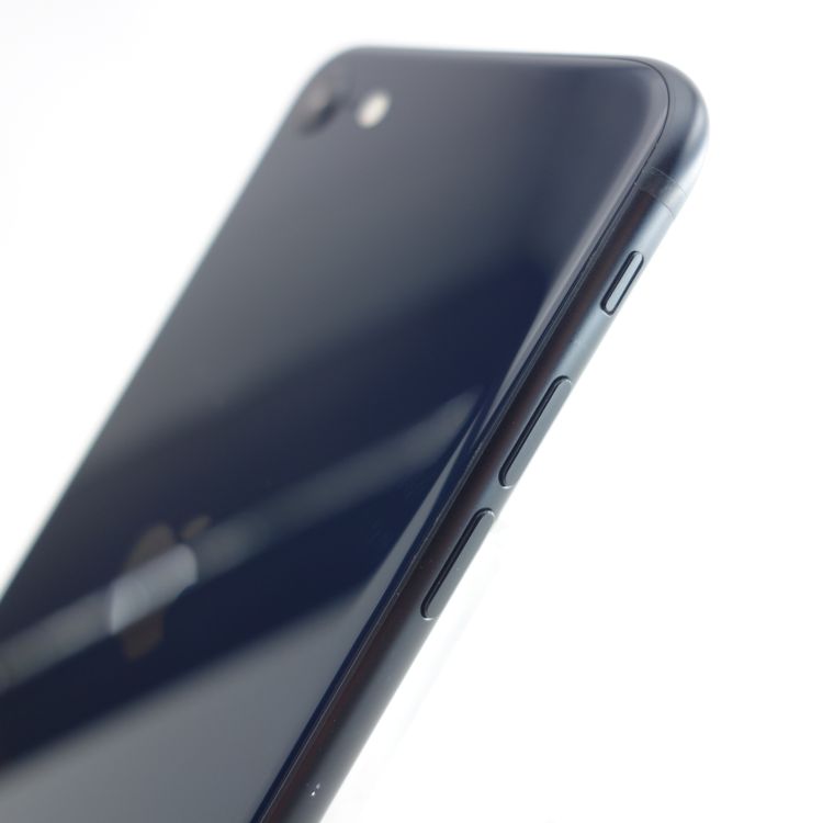 ��SIM�ե꡼��iPhoneSE3 64GB �ߥåɥʥ��� ����84�� ���������ݾ�