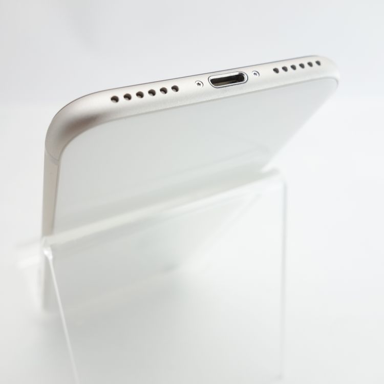 ��SIM�ե꡼��iPhoneSE3 64GB �������饤�� ����89�� �������¡�