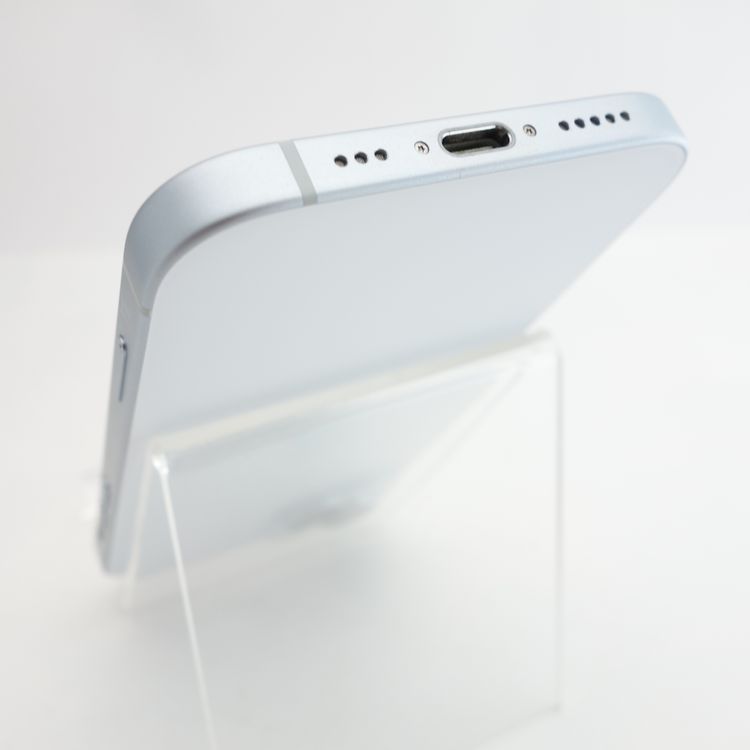 ��SIM�ե꡼��iPhone15 256GB �֥롼 ����83% �������¡�