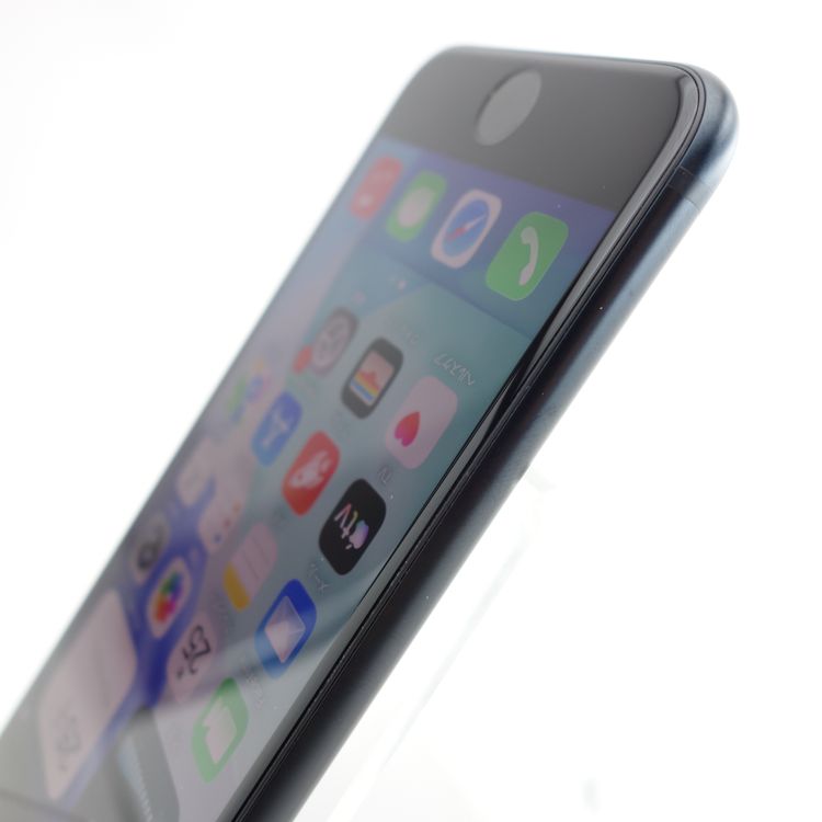 ��SIM�ե꡼��iPhoneSE3 64GB �ߥåɥʥ��� ����96�� �������¡�
