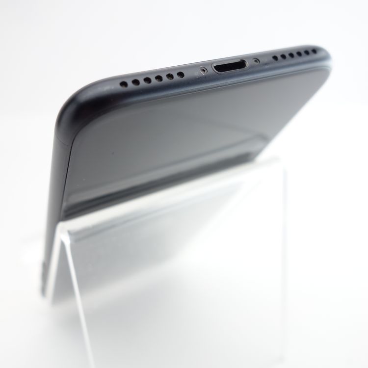 ��SIM�ե꡼��iPhoneSE2 64GB �֥�å� ����93�� �������¡�