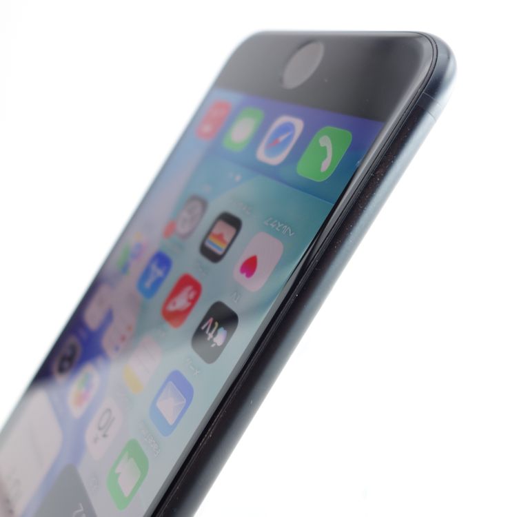 ��SIM�ե꡼��iPhoneSE3 64GB �ߥåɥʥ��� ����90�� �������¡�