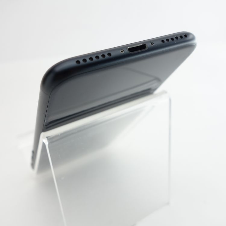 ��SIM�ե꡼��iPhoneSE3 64GB �ߥåɥʥ��� ����97�� �������¡�