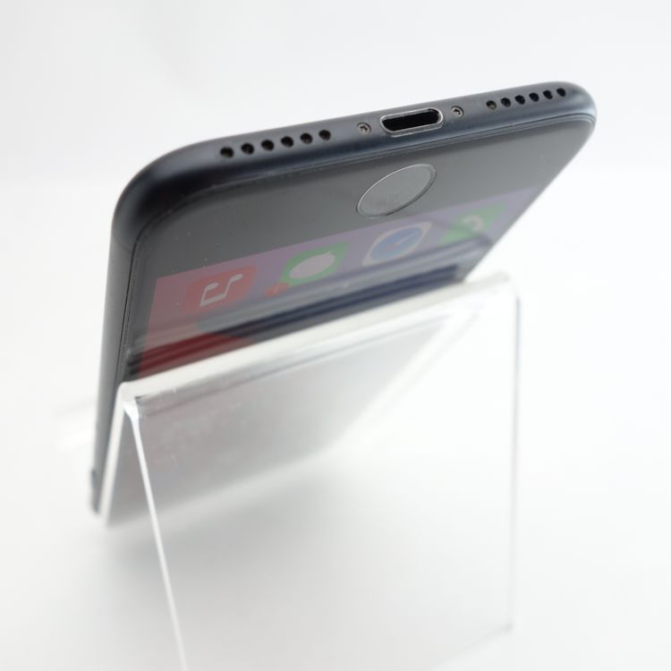 ��SIM�ե꡼��iPhone7 32GB �֥�å� ����100�� �������¡�