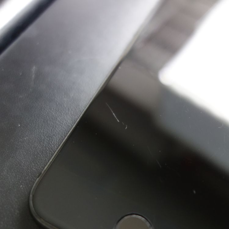 ��SIM�ե꡼��iPhone8 64GB ���ڡ������쥤 ����100�� �������¡�