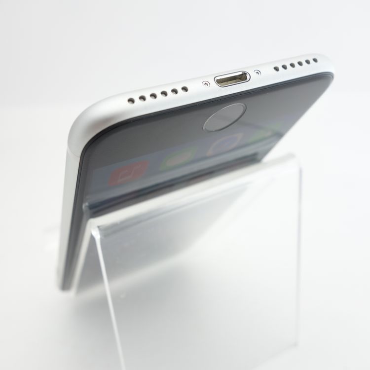 ��SIM�ե꡼��iPhoneSE2 64GB �ۥ磻�� ����94�� �������¡�