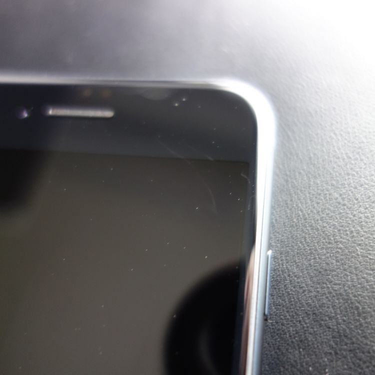 ��SIM�ե꡼��iPhoneSE3 64GB �ߥåɥʥ��� ����94�� �������¡�