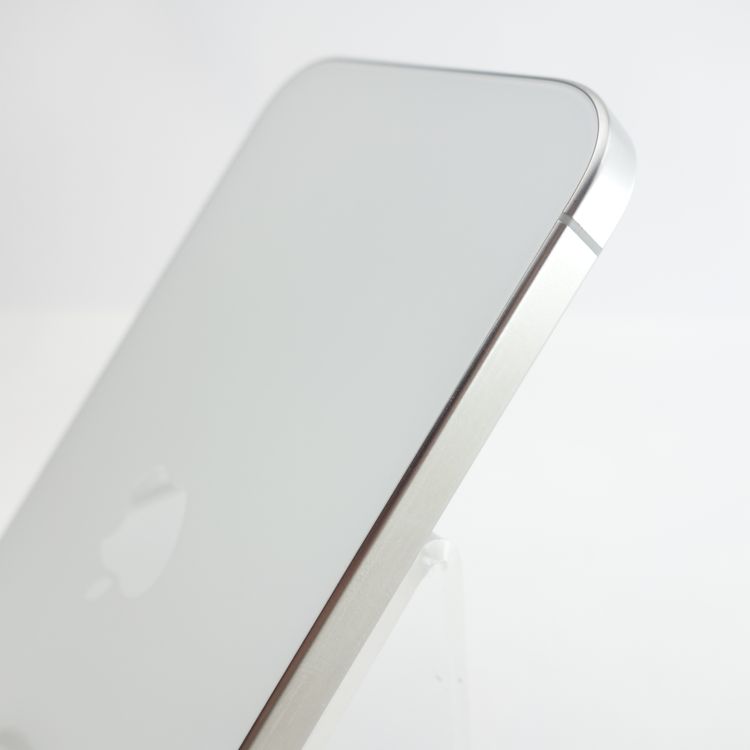 ��SIM�ե꡼��iPhone15 Pro 256GB �ۥ磻�ȥ����˥��� ����86�� ���ȥ���