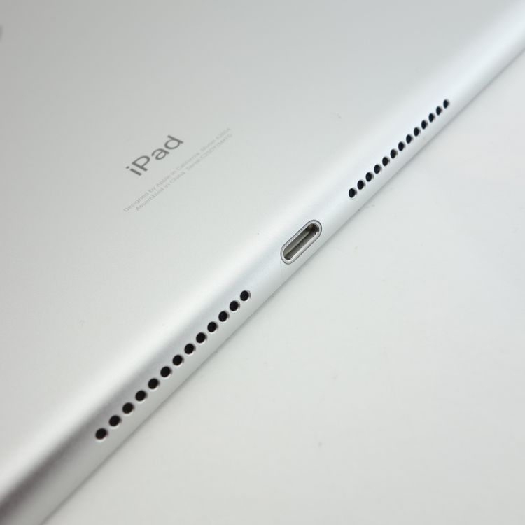 ��10.2�������iPad ��9���� 256GB ����С� ����84�� SIM�ե꡼