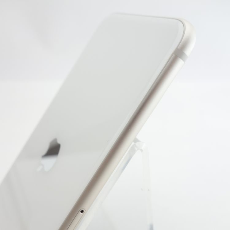 ��SIM�ե꡼��iPhoneSE3 64GB �������饤�� ����95�� �������¡�