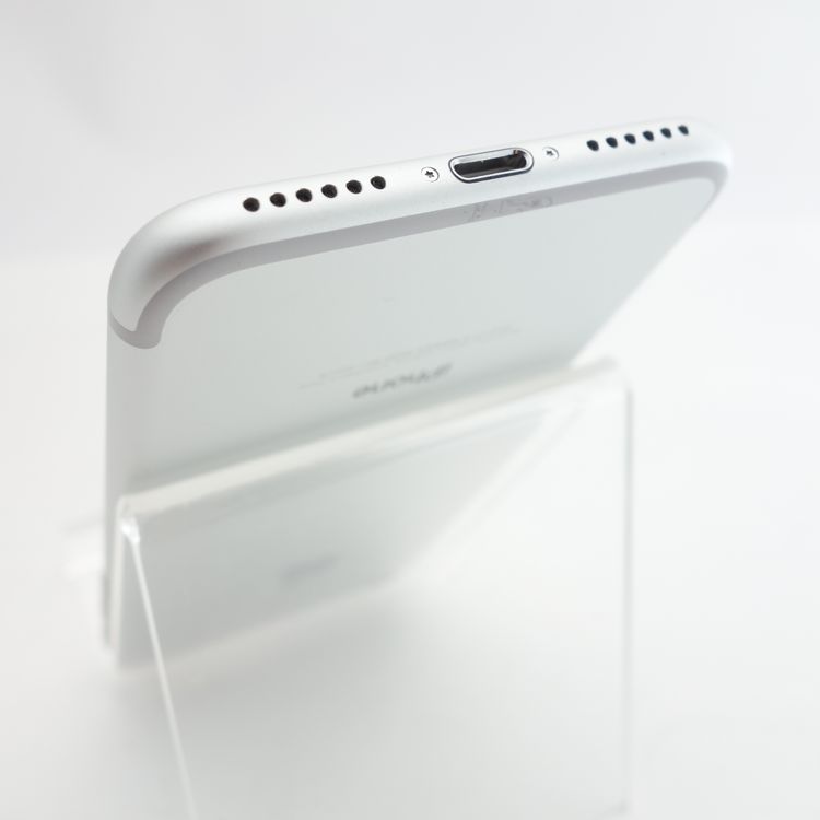 ��SIM�ե꡼��iPhone7 32GB ����С� ����86�� �������¡�