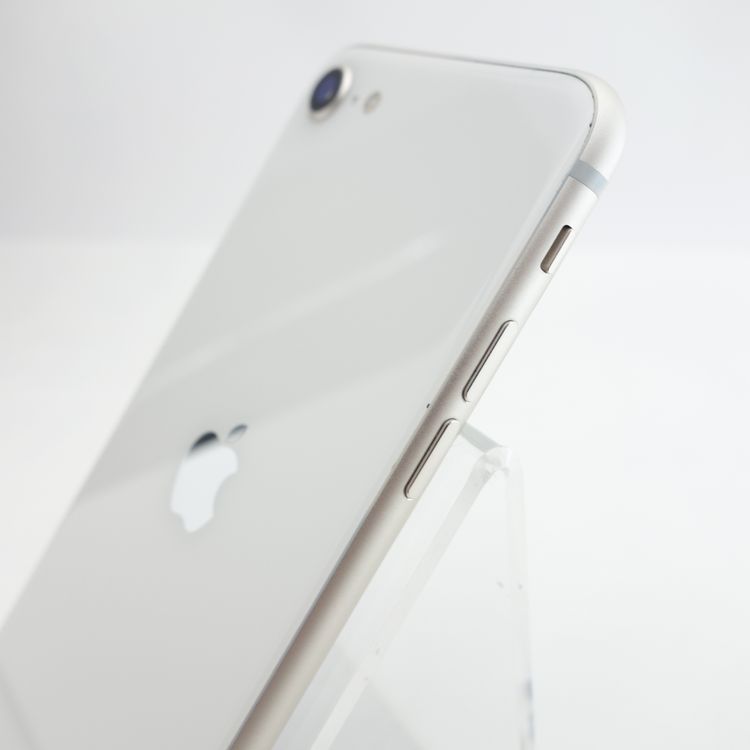 ��SIM�ե꡼��iPhoneSE3 64GB �������饤�� ����86�� �������¡�
