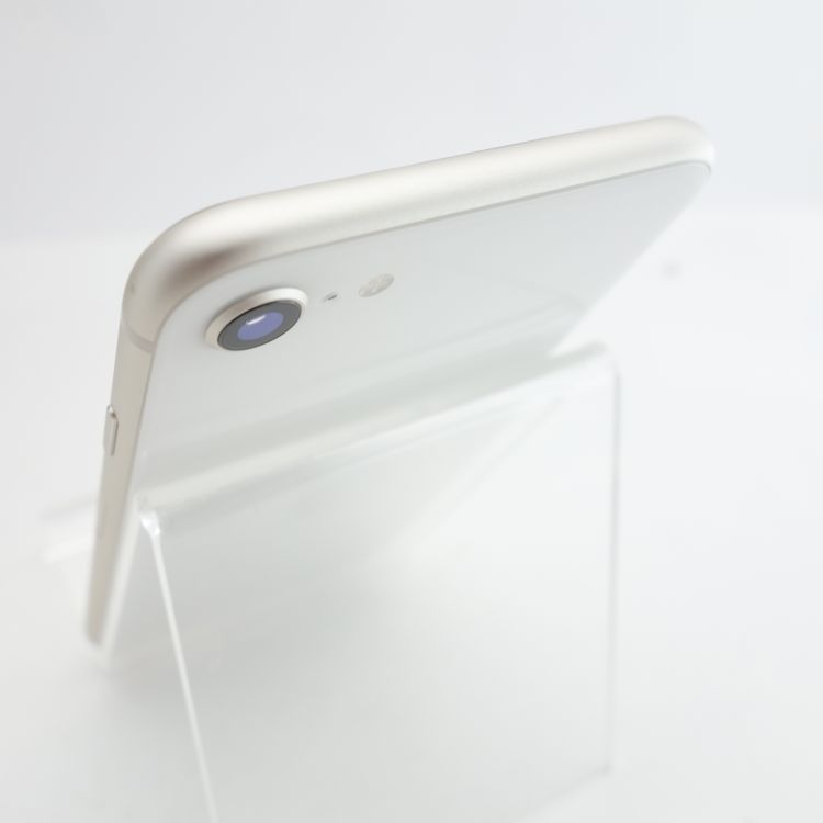 ��SIM�ե꡼��iPhoneSE3 64GB �������饤�� ����83�� �������¡�