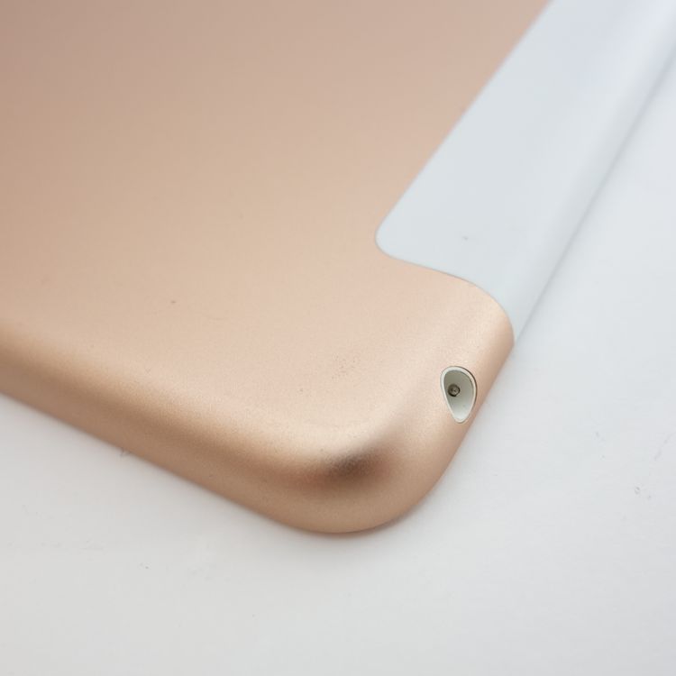 ��9.7�������iPad ��6���� 32GB ������� ����96% SIM�ե꡼