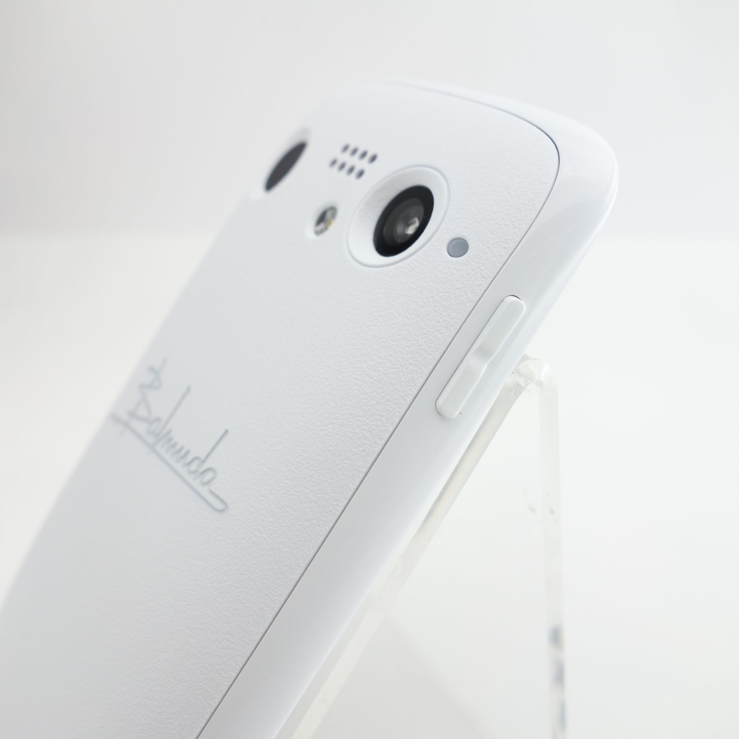 ムスビー｜【SIMフリー】BALMUDA Phone X01-A ホワイト 国内版SIM 
