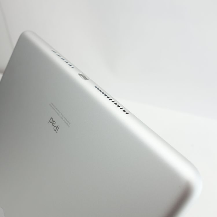��10.2�������iPad ��7���� 128GB ����С� ����100�� SIM�ե꡼