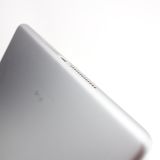 ��9.7�������iPad ��5���� 32GB ���ڡ������쥤 ����94% SIM�ե꡼