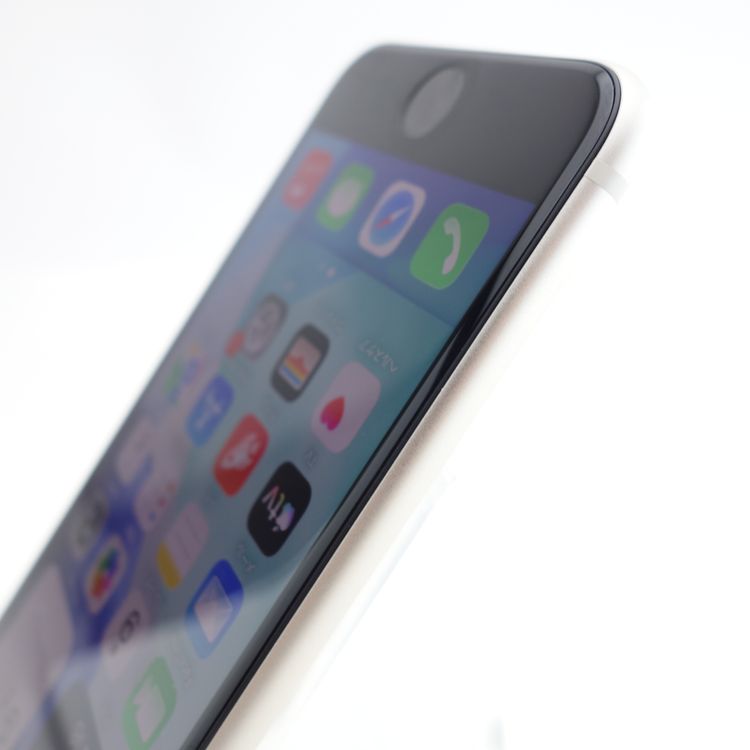 ��SIM�ե꡼��iPhoneSE3 64GB �������饤�� ����87�� �������¡�