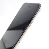 ��SIM�ե꡼��iPhoneSE3 64GB �������饤�� ����100�� �������¡�