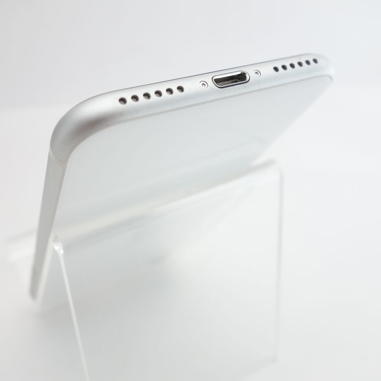 ��SIM�ե꡼��iPhoneSE2 64GB �ۥ磻�� ����100�� �������¡�