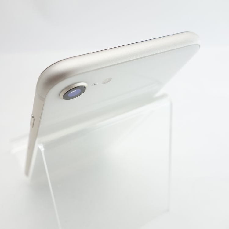 ��SIM�ե꡼��iPhoneSE3 64GB �������饤�� ����98�� �������¡�