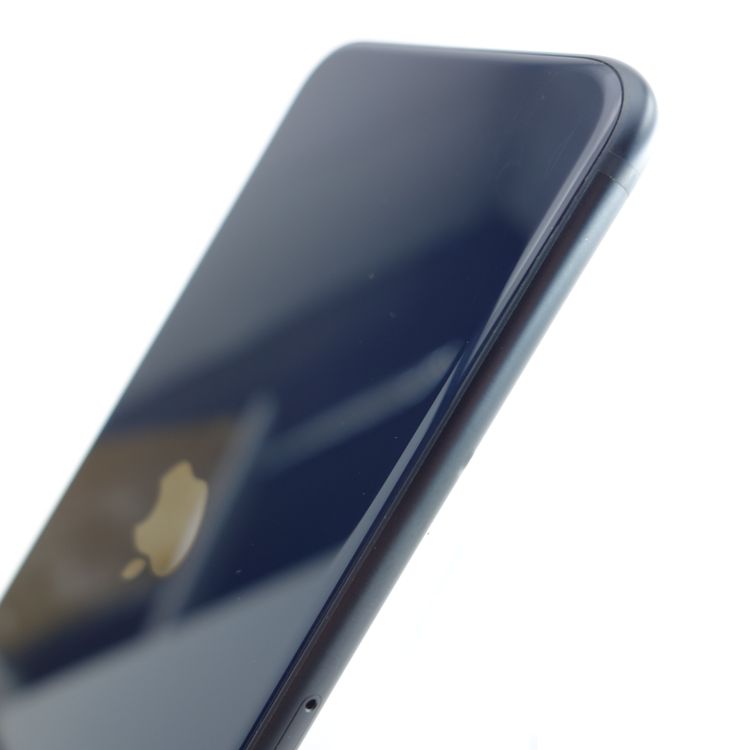 ��SIM�ե꡼��iPhoneSE3 64GB �ߥåɥʥ��� ����96�� �������¡�