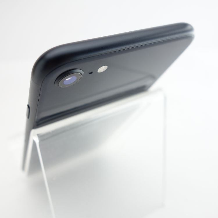 ��SIM�ե꡼��iPhoneSE3 64GB �ߥåɥʥ��� ����96�� �������¡�