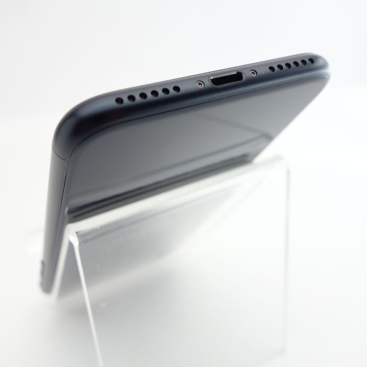 ��SIM�ե꡼��iPhoneSE3 64GB �ߥåɥʥ��� ����100�� �������¡�