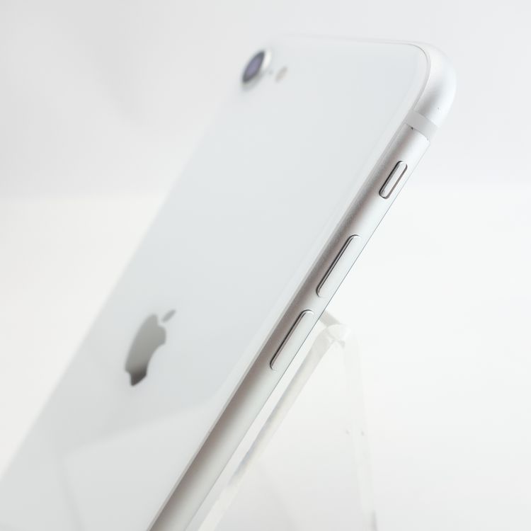 ��SIM�ե꡼��iPhoneSE2 64GB �ۥ磻�� ����92�� �������¡�
