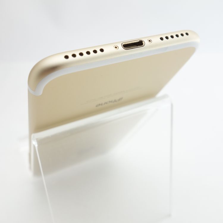 ��SIM�ե꡼��iPhone7 32GB ������� ����100�� �������¡�