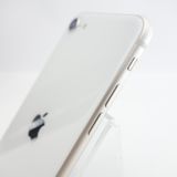 ��SIM�ե꡼��iPhoneSE3 64GB �������饤�� ����83�� �������¡�