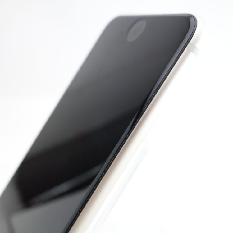 ��SIM�ե꡼��iPhoneSE3 64GB �������饤�� ����83�� Apple���ȥ���
