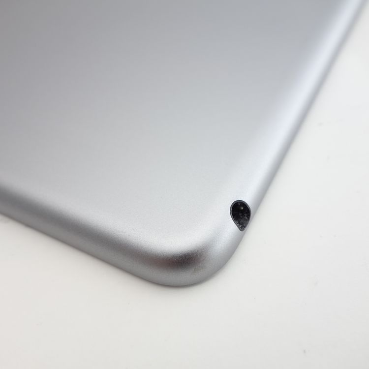 ��7.9�������iPad mini 4 128GB ���ڡ������쥤 ����92�� Wi-Fi��ǥ�