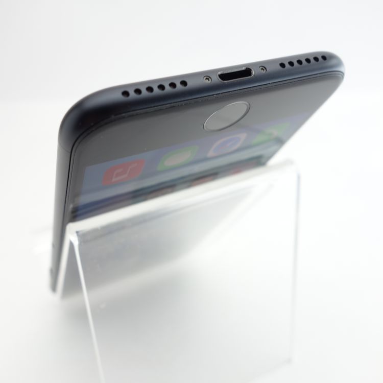 ��SIM�ե꡼��iPhoneSE2 64GB �֥�å� ����94�� Apple���ȥ���