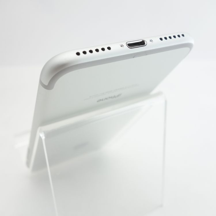 ��SIM�ե꡼��iPhone7 32GB ����С� ����100�� �������¡�
