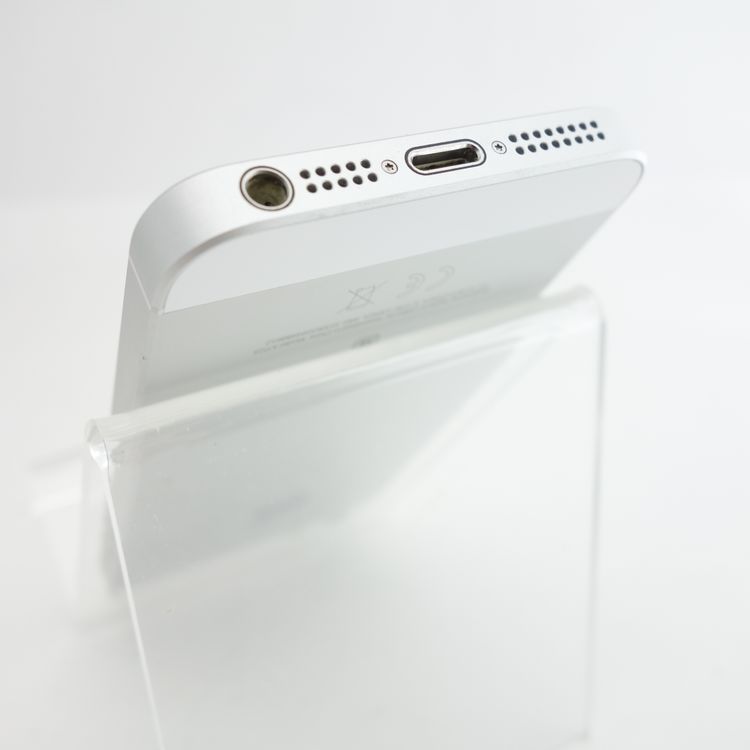 ��SIM�ե꡼��iPhoneSE 128GB ����С� ����100�� �������¡�