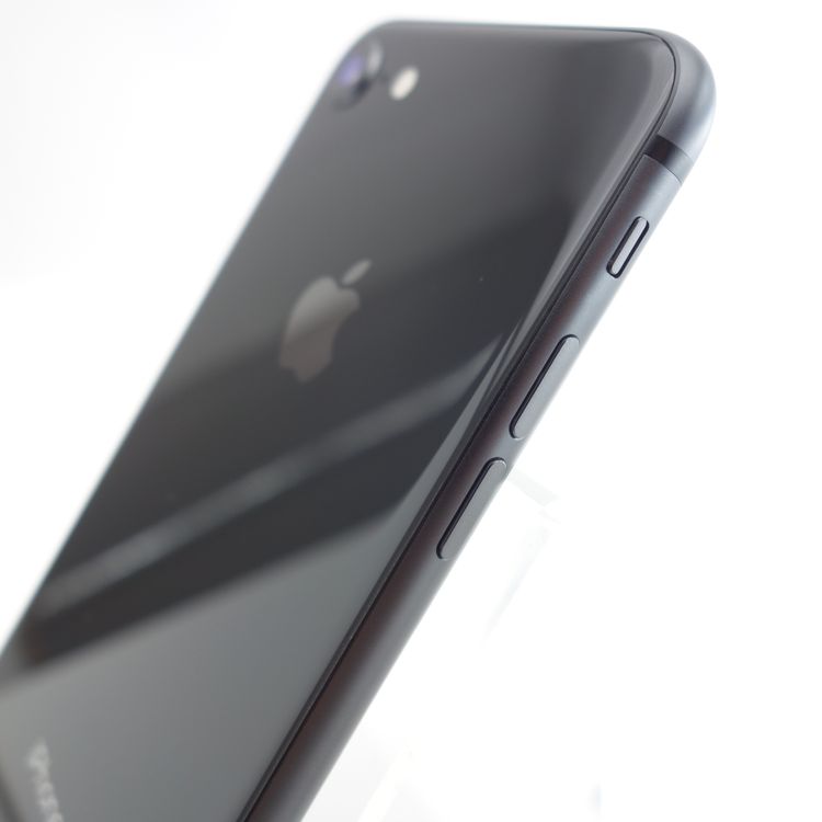 ��SIM�ե꡼��iPhone8 64GB ���ڡ������쥤 ����100�� �������¡�