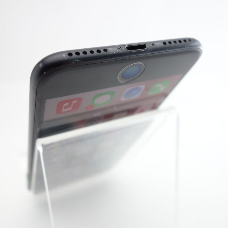 ��SIM�ե꡼��iPhone7 128GB �֥�å� ����100�� �������¡�