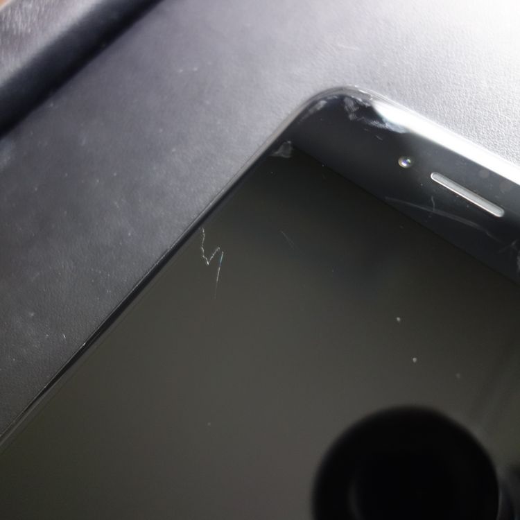 �ڥ���󥯡�iPhoneSE2 64GB �֥�å� ����100�� ����������
