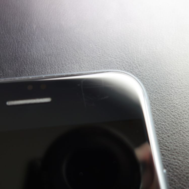 ��SIM�ե꡼��iPhoneSE3 64GB �ߥåɥʥ��� ����89�� �������¡�