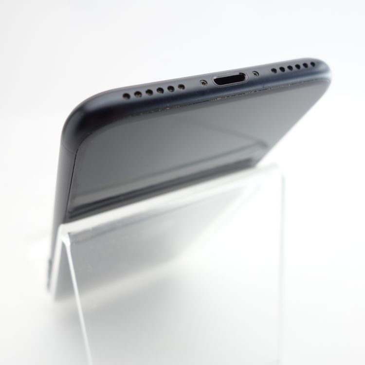 ��SIM�ե꡼��iPhoneSE2 64GB �֥�å� ����91�� �������¡�