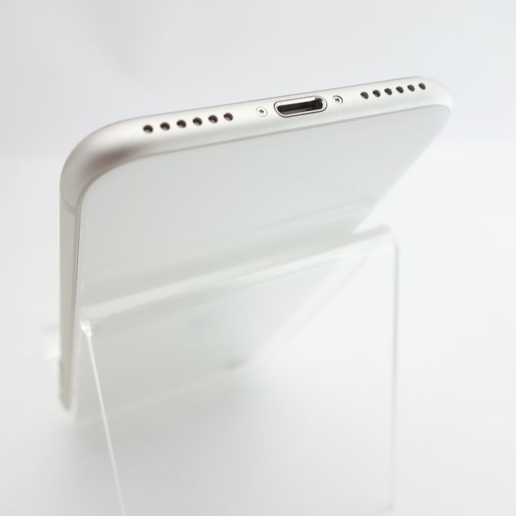 ��SIM�ե꡼��iPhoneSE3 64GB �������饤�� ����91�� �������¡�