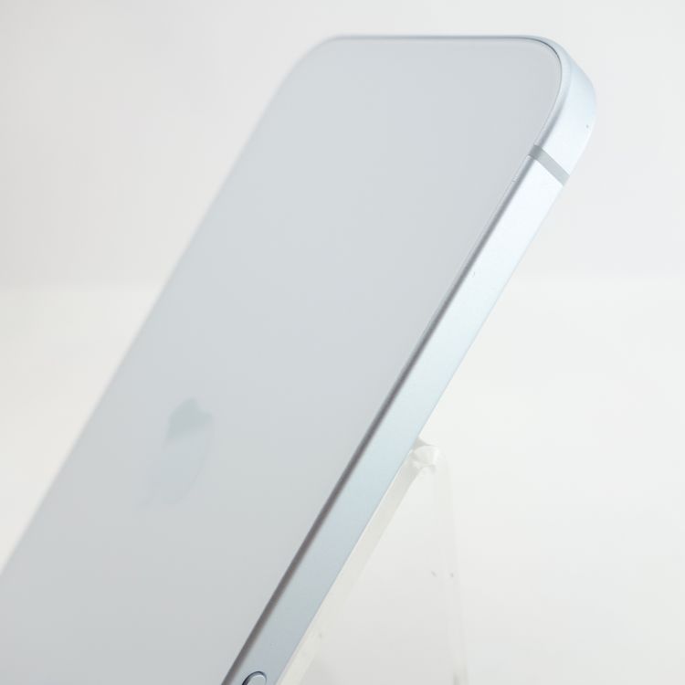 ��SIM�ե꡼��iPhone15 128GB �֥롼 ����95% �������¡�