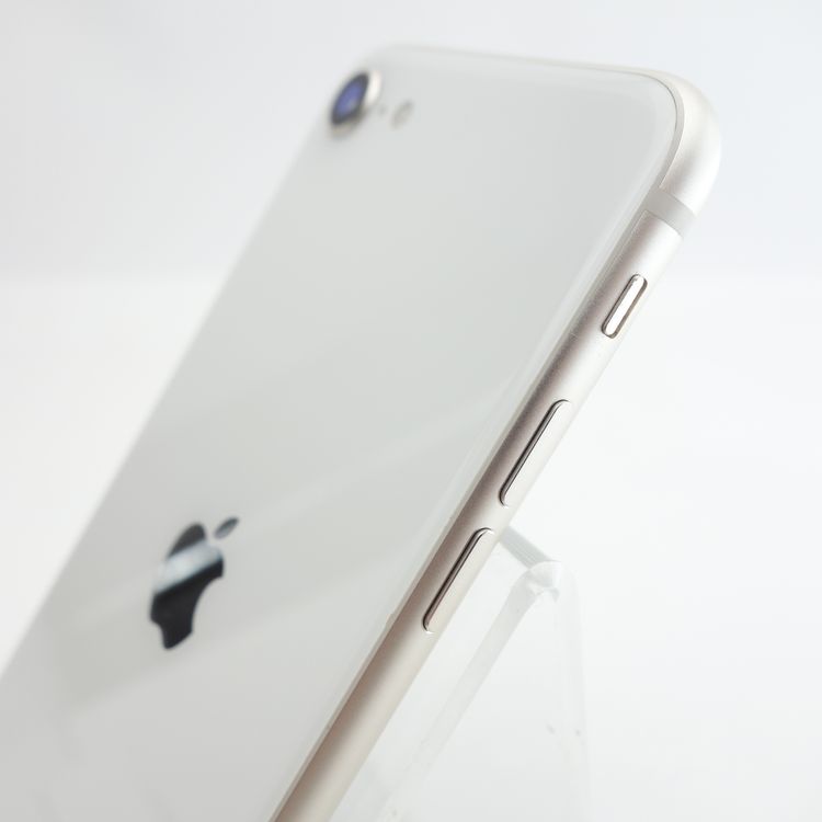 ��SIM�ե꡼��iPhoneSE3 64GB �������饤�� ����83�� �������¡�